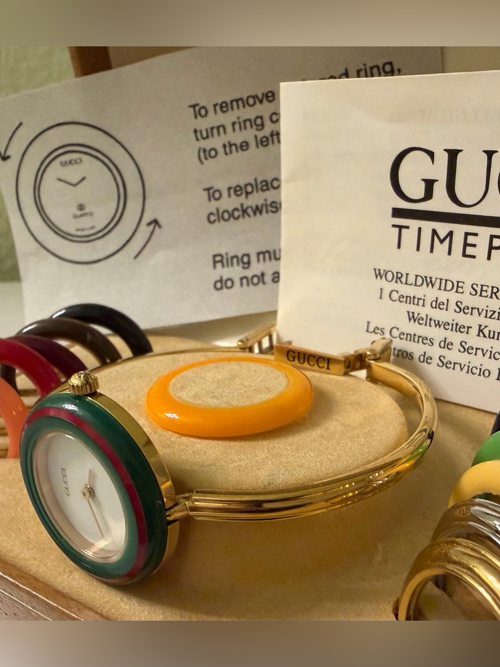 Near Mint~Gucci Interchangeable Bezel Bangle Bracelet Watch with Box/Paper